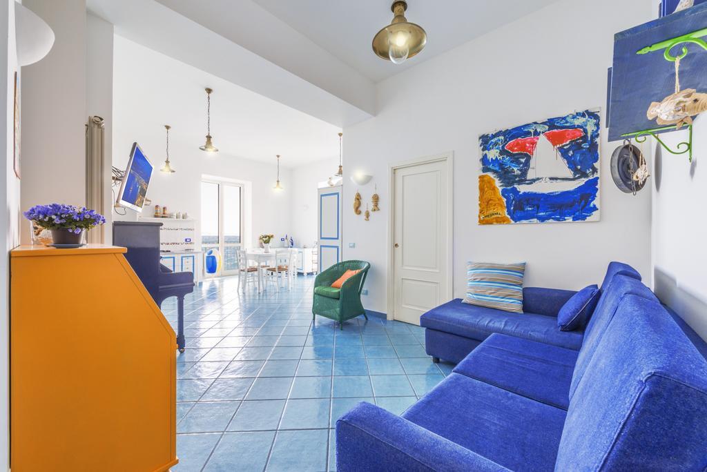 La Luella Appartement Sorrento Kamer foto