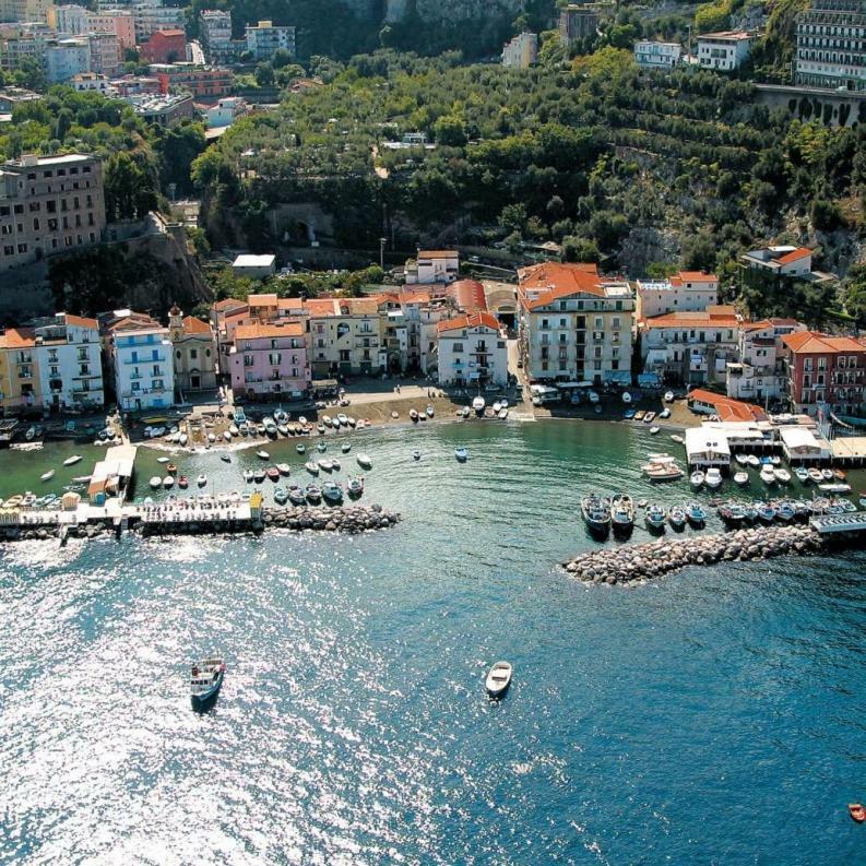 La Luella Appartement Sorrento Buitenkant foto
